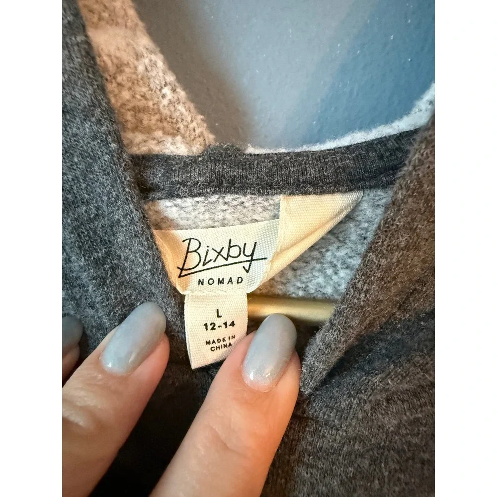 Bixby Nomad Kids Gray‎ Hoodie Sweatshirt Dream Chaser Sun Graphic Size L 12-14